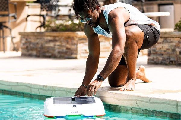Automatic Robot Solar Pool Skimmer with Easy to Empty Oversized Filter Tray and Integrated Smart Technology with Obstacle Avoidance, Plus Solar Powered Cordless Design